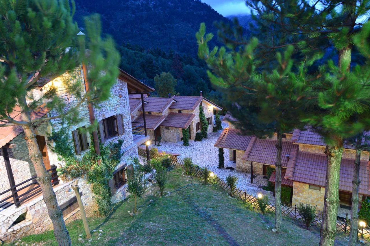 Georgio's V Chalet Kalavrita Kalavryta Exterior foto