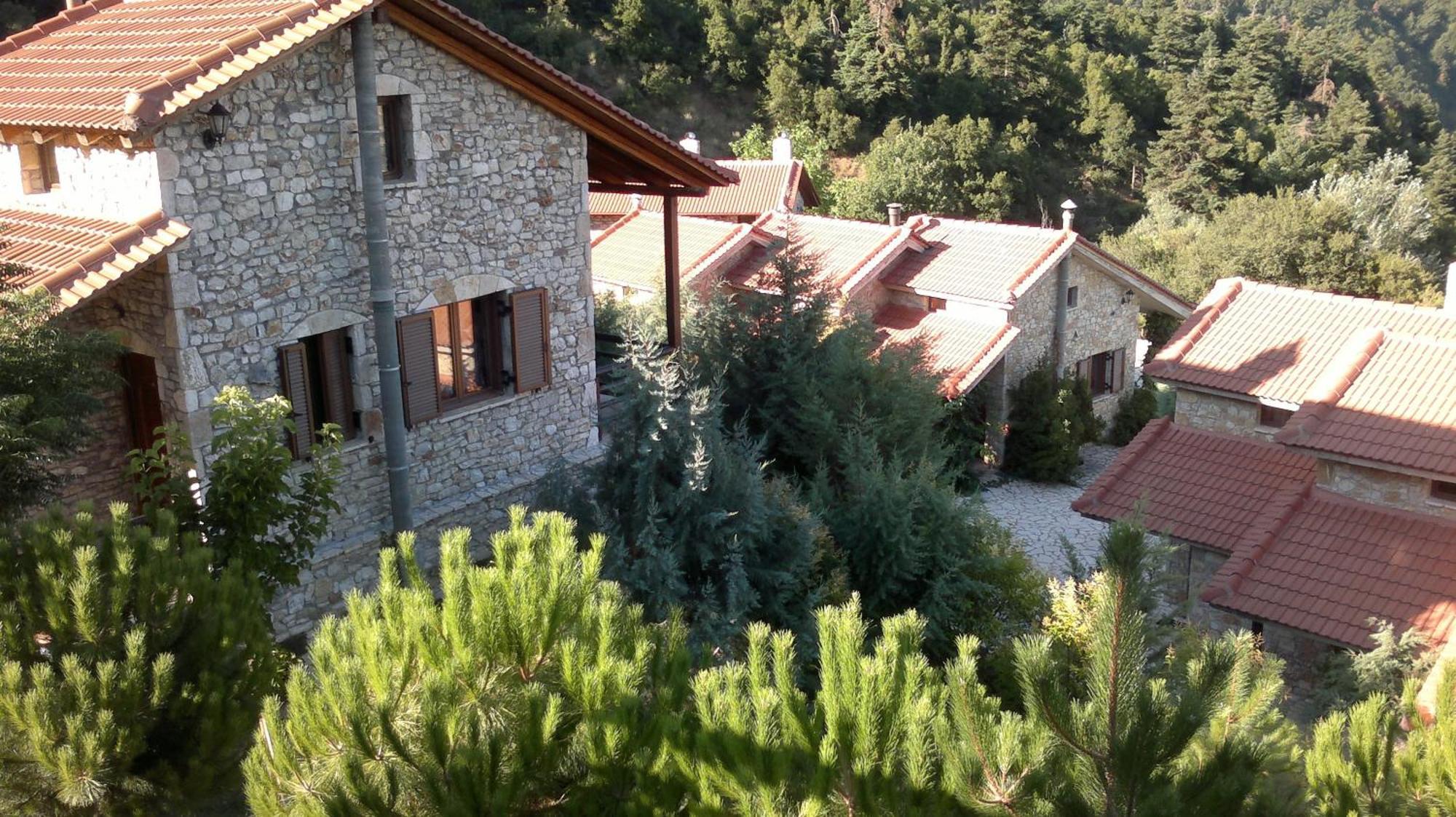 Georgio's V Chalet Kalavrita Kalavryta Exterior foto