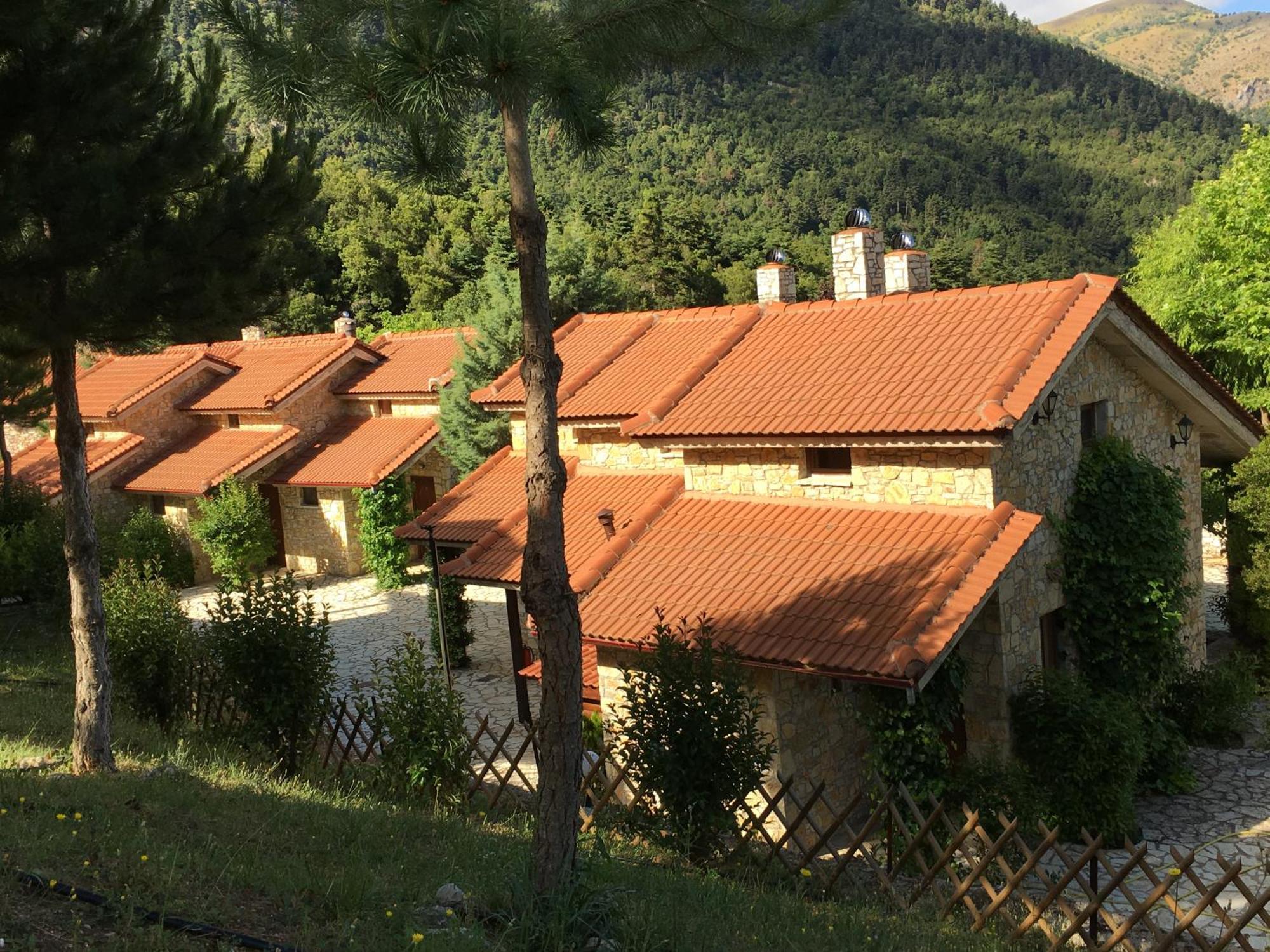 Georgio's V Chalet Kalavrita Kalavryta Exterior foto